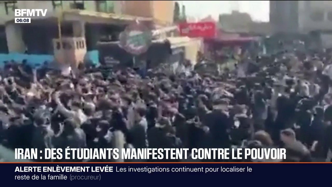 En Iran, les étudiants manifestent dans les rues de Téhéran contre le pouvoir en place