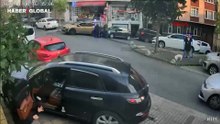 Kağıthane’de inanılmaz kaza: Aracından düştü, kendi otomobilinin altında kaldı