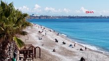 Antalya'da güneşi gören sahile koştu