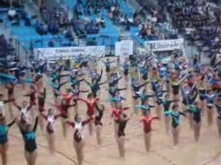 Mvt d'ensemble aînées tt le monde!!