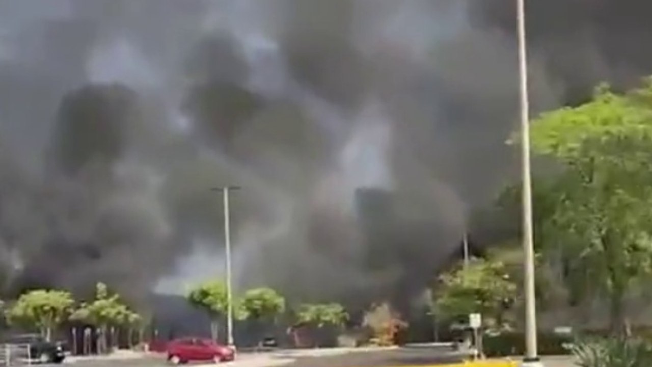 Messico nel caos, ucciso il ricercato numero uno dei narcos: scontri tra polizia e uomini del cartello