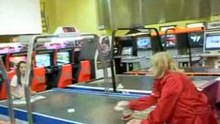 Jugando al tejo con la abuela