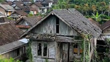 Renovation nearly collapsed residence into a simple, comfortable home