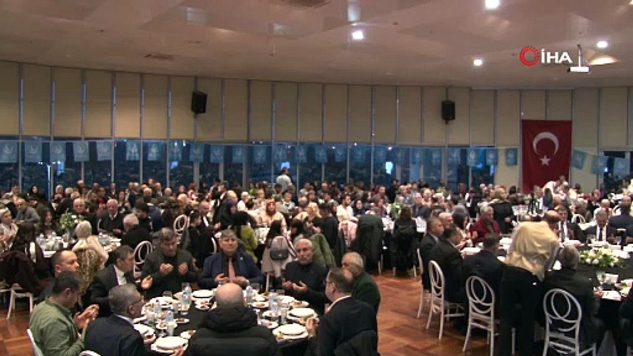 Bursa’da Ülkü Ocakları\'nın düzenlediği iftarda birlik ve beraberlik vurgusu
