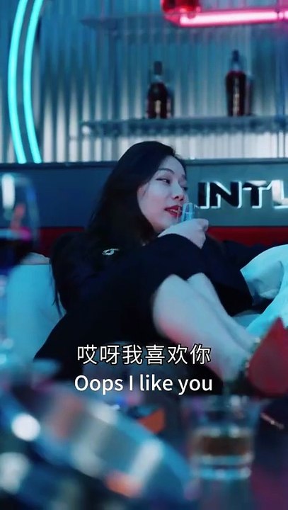 Cinderella Wakes Vegetative CEO With a Complaint—He Spoils Her Like a Treasure!