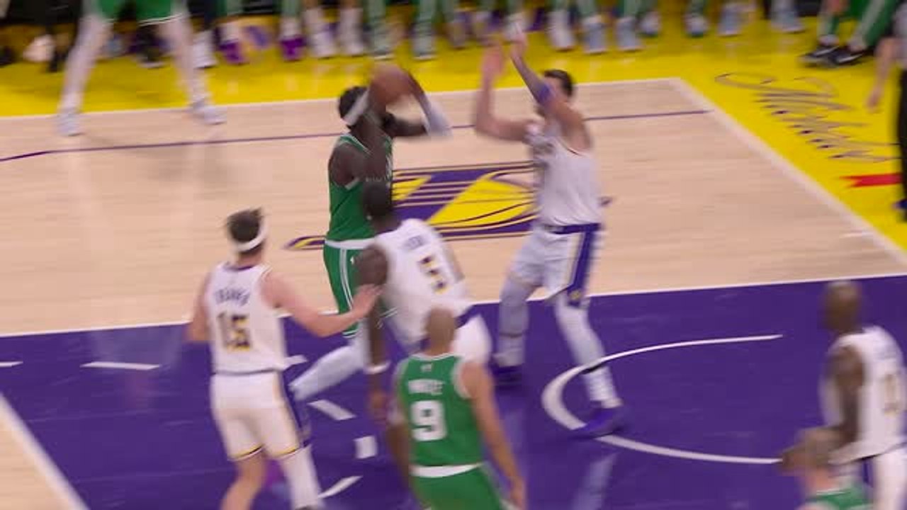 Doncic dunked over by Queta