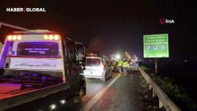 Sakarya'da 16 aracın karıştığı zincirleme kazada olay yeri böyle görüntülendi