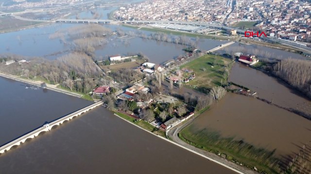 Meriç ve Tunca nehirlerinde alarm; köprüler trafiğe kapatıldı, bölgede tahliyeler başladı