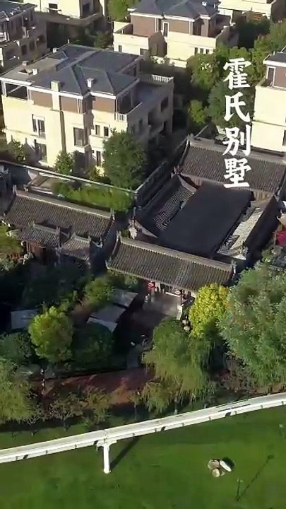 7 years married, he let her be abused She divorced, went to a tycoon He regretted