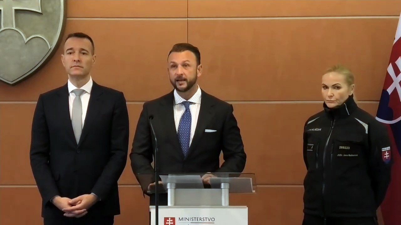 ZÁZNAM: M. Šutaj Eštok: Výhražné správy sa týkajú 19 škôl, väčšina je v Bratislave