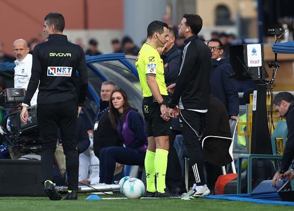 Adani: "Un giocatore sulle spalle di un altro, il Var è morto"