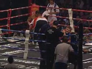 Yodsaenklai Fairtex vs Levin Artem