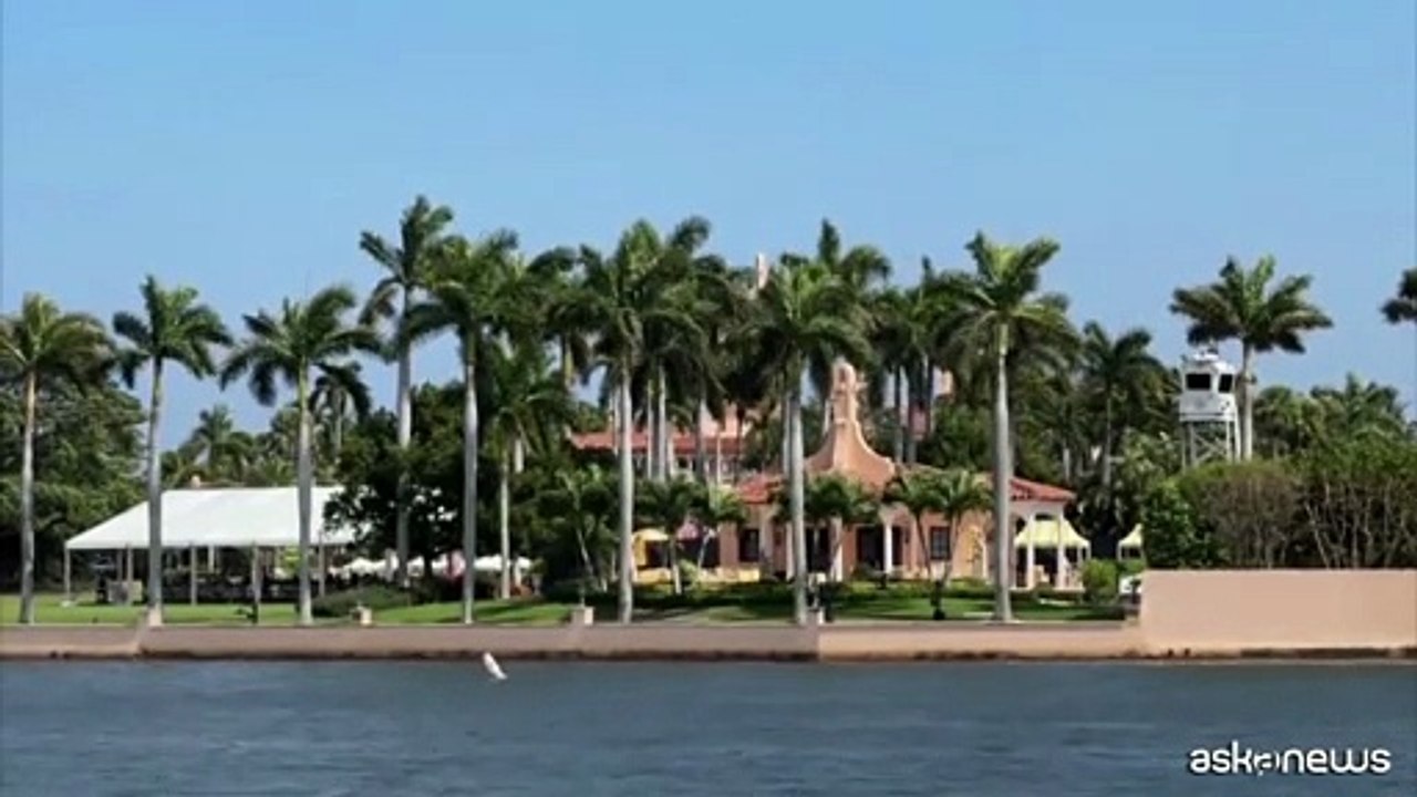 Mar-a-Lago, sostenitori Trump: "Quante volte proveranno a ucciderlo?"