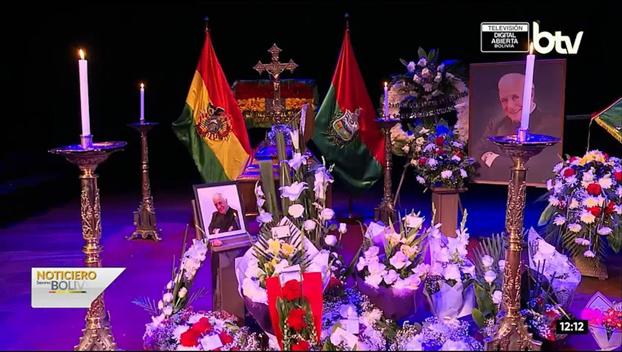 Artistas despiden a David Santalla resaltando su creatividad artística y generosidad humana