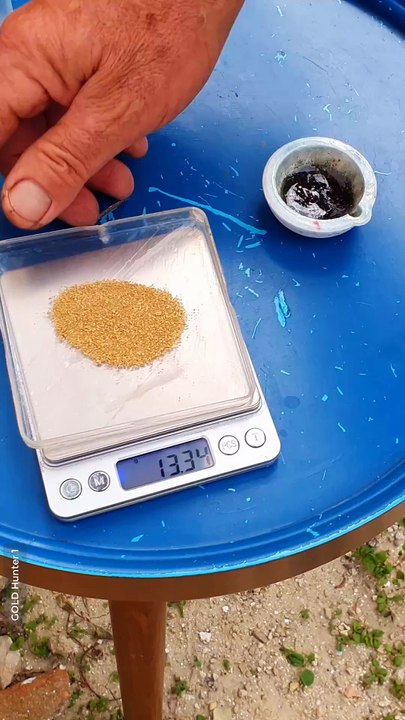 A practical method for melting gold at home.