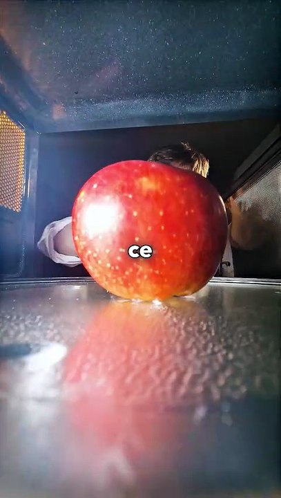 Placer les aliments au micro-ondes !