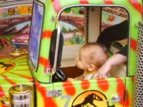 Yanis 9 mois au manege avec tata