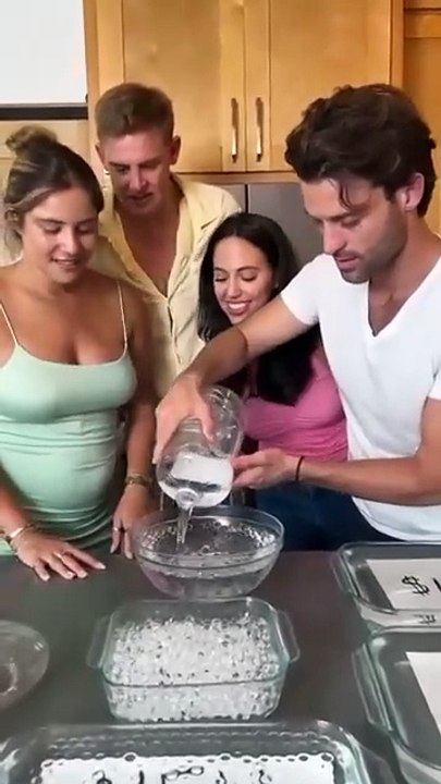 They thought it was a game, but they didn't know they were going to become uncles! Share the love👀🥹
