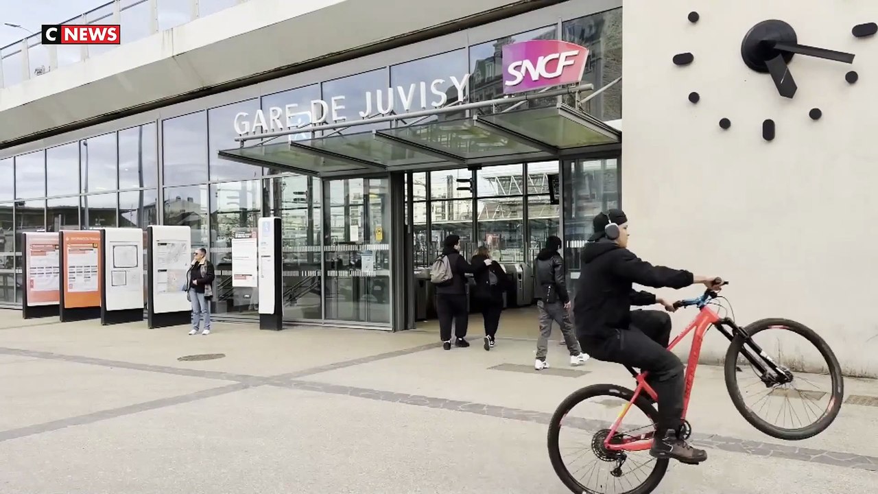 Lyon : Un lycéen de 15 ans en urgence absolue après avoir été poignardé au niveau de l’aisselle à proximité du lycée professionnel Emile-Bejuit - L'agresseur en fuite, est activement recherché