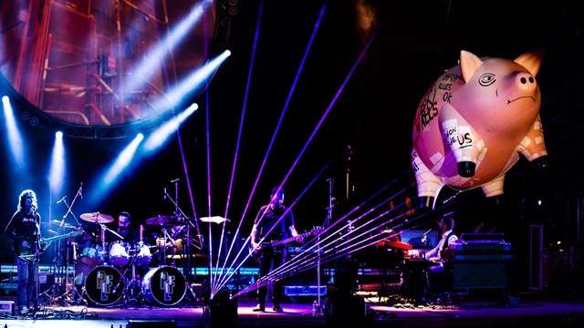 Pink Floyd Legend, la tribute band stasera all'Auditorium Conciliazione tra laser, effetti speciali e proiezioni
