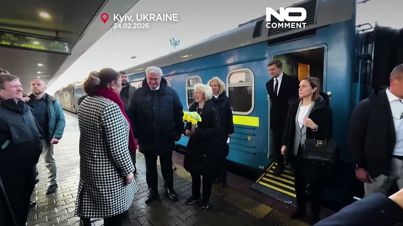 Von der Leyen in Kyjiw: Ukraine erinnert an vier Jahre russischen Angriffskriegs