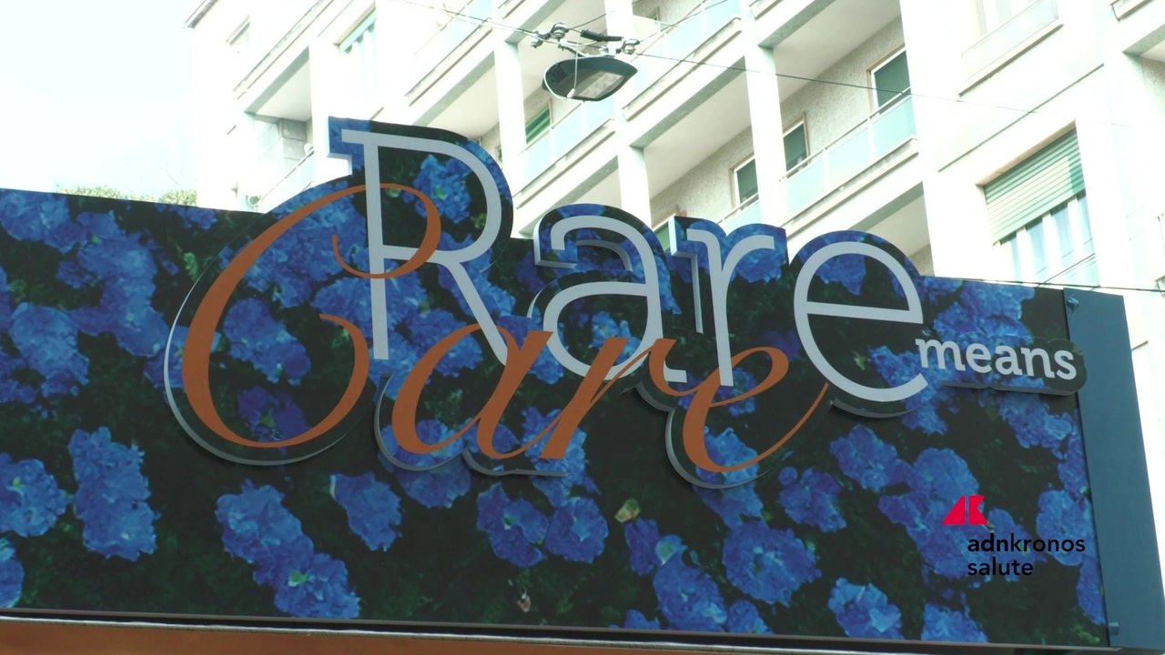 Rare Means care: a Milano Sobi d? voce alle malattie rare con un?edicola di fiori
