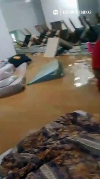 Lar João de Freitas, no centro de Ubá, fica alagado por conta das chuvas
