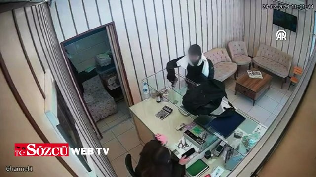 Malatya'da kuyumcuda silahlı soygun girişimi güvenlik kamerasında