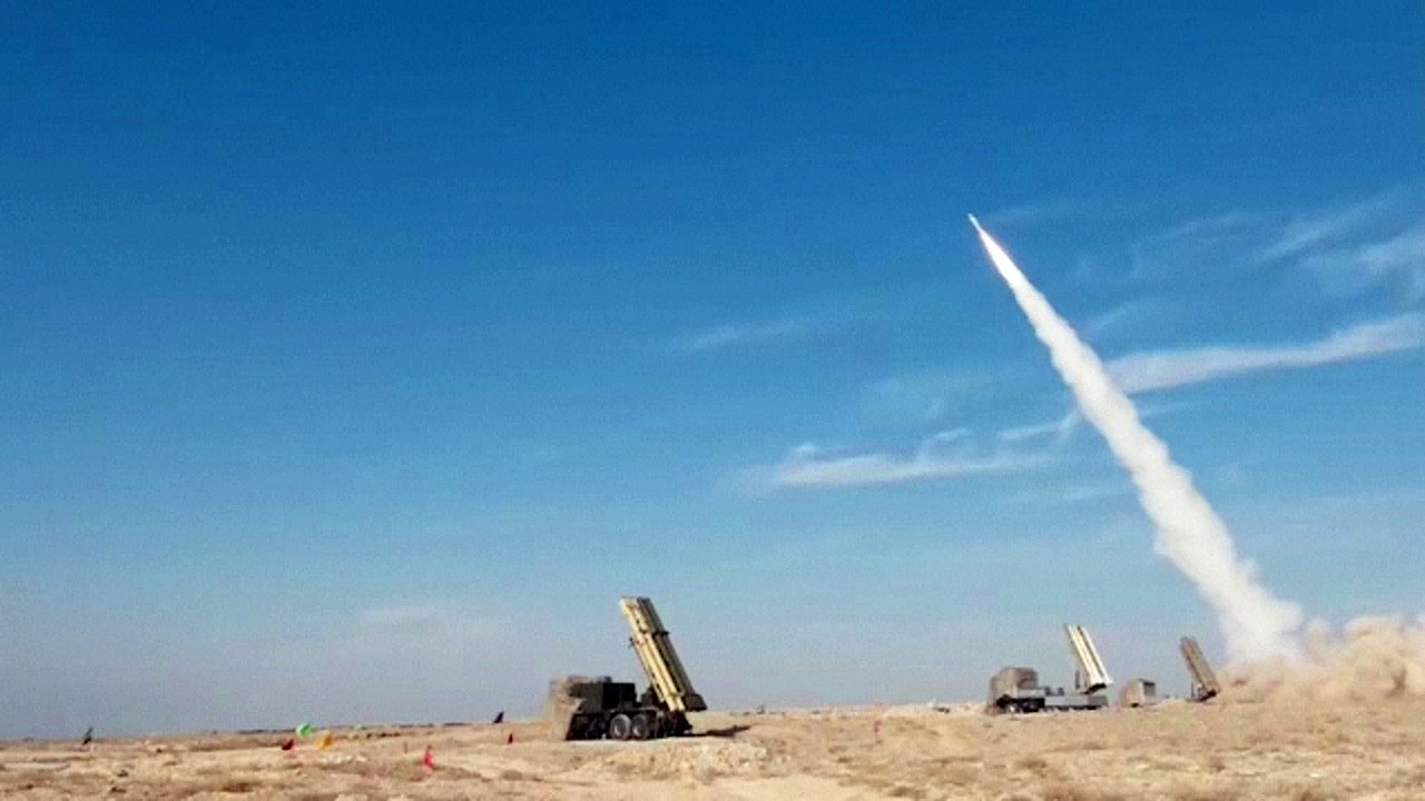 Revolutionary Guards conduct military drills in Iran's south