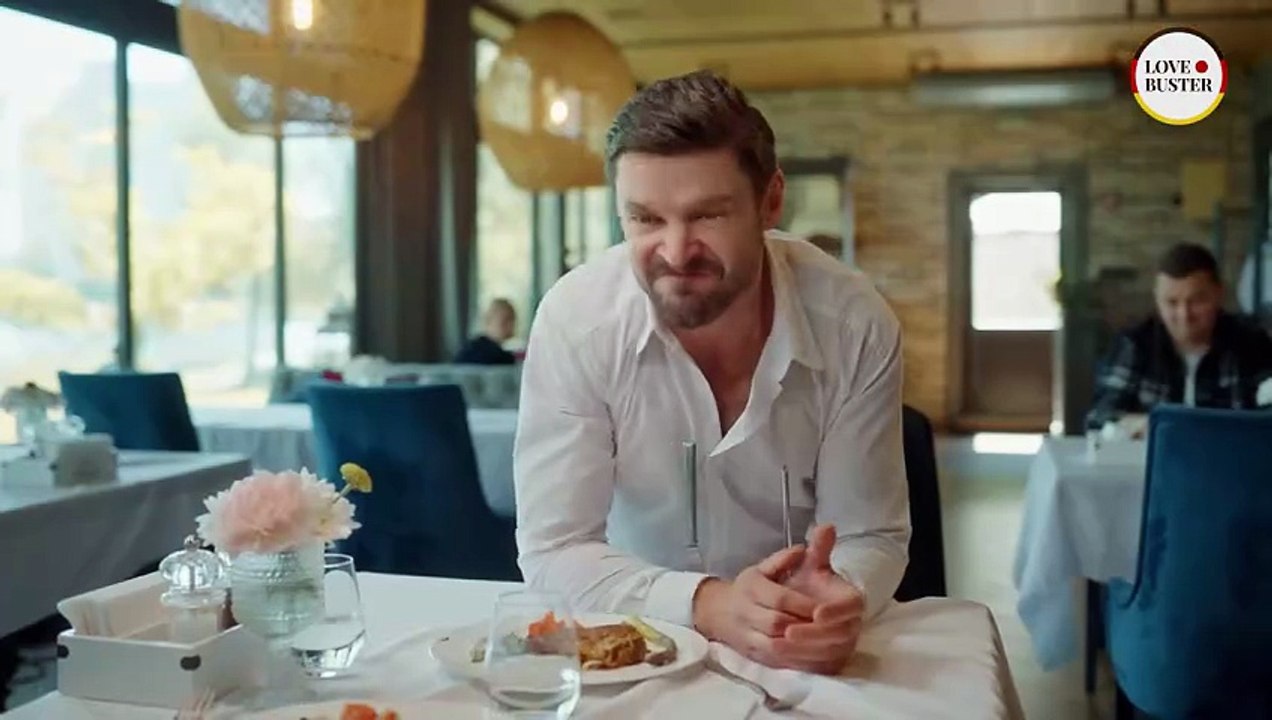 Man helps girl escape abusive husband [Deutsche Untertitel]