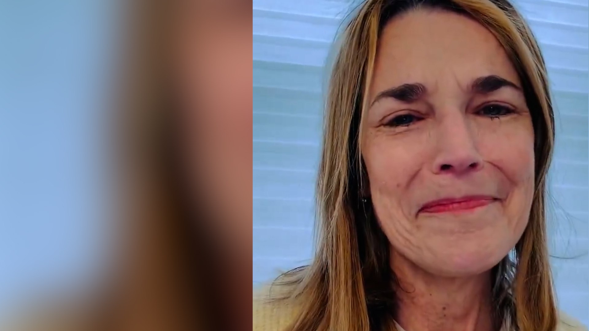 La desesperaci�n se ha apoderado de la familia de la c�lebre presentadora del programa estadounidense Today, Savannah Guthrie. Tras cumplirse m�s de tres semanas desde la desaparici�n de su madre, Nancy Guthrie, en su hogar de Arizona, la comunicadora ha decidido lanzar un �rdago econ�mico para intentar desbloquear un caso que se ha visto entorpecido por dificultades t�cnicas en el laboratorio.
Nancy Guthrie, de 84 a�os, fue vista por �ltima vez el pasado 31 de enero en su residencia cerca de Tucson. Ante la falta de avances concluyentes, la familia ha ofrecido una recompensa de un mill�n de d�lares &mdash;equivalente a casi un mill�n de euros&mdash; que se suma a los 100.000 d�lares ofrecidos por el FBI.
En un emotivo mensaje en sus redes sociales, Savannah Guthrie hizo un llamamiento directo: "Necesitamos saber d�nde est�. Necesitamos que vuelva a casa. Por eso ofrecemos una recompensa familiar de hasta un mill�n de d�lares por cualquier informaci�n que nos lleve a su recuperaci�n". La periodista, aunque mantiene la fe, ha reconocido la posibilidad de un desenlace tr�gico, admitiendo que "Ella ya puede haberse ido" y que "Puede que ya haya ido al hogar del Se�or que ama y est� bailando en el cielo".
A pesar de que las autoridades han hallado evidencias biol�gicas en el domicilio, el proceso de identificaci�n se ha vuelto una pesadilla log�stica. Fuentes policiales han confirmado que el ADN recuperado es "mixto", lo que implica que la muestra contiene material gen�tico de varias personas. Esta circunstancia complica gravemente el aislamiento de un perfil individual del sospechoso.
La experta genealogista CeCe Moore ha advertido sobre la magnitud del reto: "Es mucho m�s dif�cil trabajar con una mezcla compleja", se�alando adem�s que "cuantas m�s personas haya en esta muestra, m�s dif�cil es aislar a una sola persona de la misma". Por su parte, el sheriff del condado de Pima, Chris Nanos, ha enfriado las expectativas de una resoluci�n r�pida al declarar que "Nuestro laboratorio asegura que existen varios desaf�os con esta situaci�n y que la obtenci�n de resultados claros podr�a llevar meses o incluso un a�o".
El FBI investiga el caso como un secuestro tras analizar v�deos de vigilancia que muestran a un hombre enmascarado merodeando la casa la noche de la desaparici�n. A pesar de los retrasos tecnol�gicos, el sheriff Nanos ha lanzado una advertencia contundente al autor de los hechos: "Si yo fuera el secuestrador, estar�a extremadamente preocupado ahora mismo, sobre todo si supiera que hubo alg�n tipo de altercado o que toqu� cosas ah� dentro".
La polic�a cree que el asaltante, que portaba una linterna en la boca, pudo haber dejado rastros biol�gicos clave. Los investigadores sospechan que es muy probable que al sospechoso "le quedara saliva" y que esta se transfiriera a sus guantes u otros objetos durante el asalto, ya que, seg�n Nanos, "es extremadamente dif�cil estar durante 40 minutos en un lugar y no dejar rastros de ADN".
La familia Guthrie insiste en que cualquier dato, por peque�o que sea, puede ser la se�al definitiva para "celebrar un glorioso y milagroso regreso o celebrar la hermosa, valiente, audaz y noble vida que ha vivido".