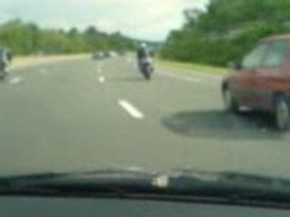 A104 rencontre avec quelques motards...