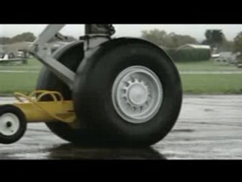 Volkswagen Touareg VS BOING 747