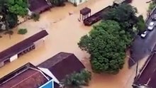 Drone da Polícia Militar registra bairros alagados em Ubá