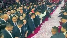 Chinese CEO Piles $26M Cash Across 800 Tables, Tells 7,000 Employees to Take What They Need