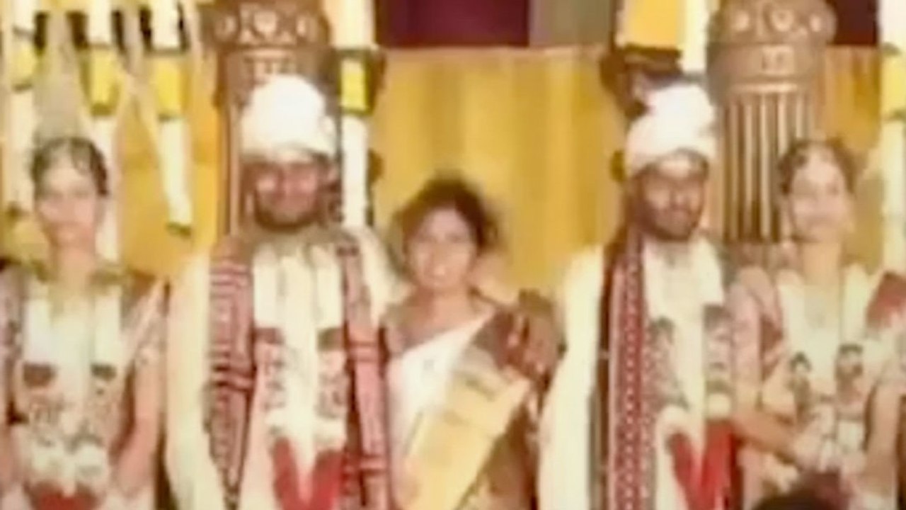 कामारेड्डी में जुड़वां भाइयों ने जुड़वां बहनों से की शादी