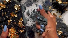 Crushing & Powder Play with Black & Gold Gym Chalk *SATISFYING + CALMING*
