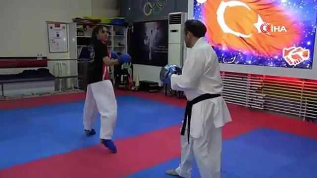 Babası ’kendini savunmayı öğren’ dedi, o şampiyon oldu | Ajansspor | IHA