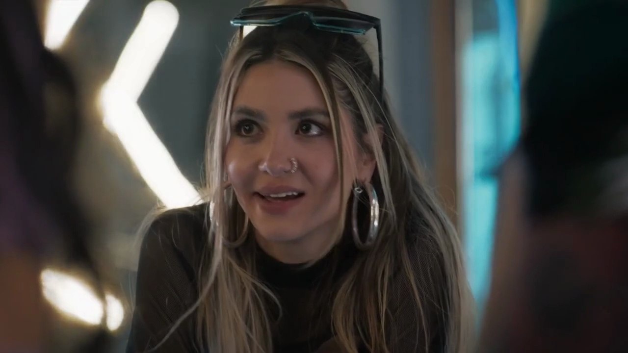 Cap. 33 | L4 R3IN4 D3L FL0W 3 HD