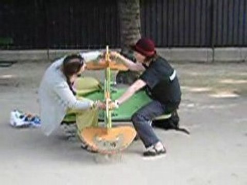 Deux folles à Paris 02