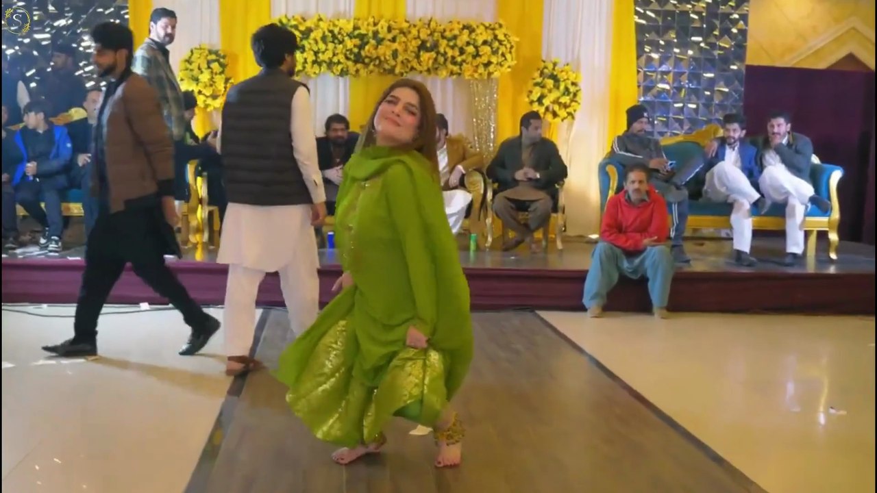 Aisa Pyar De Nut Vich Kasa E,Chahat Baloch,New Mujra Dance,Best Performance , S Studio 2026