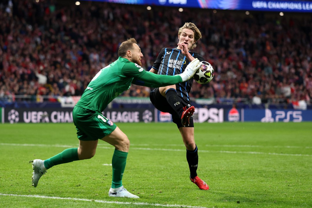 Atletico Madrid, Oblak superstar: assist per il gol e incredibile parata