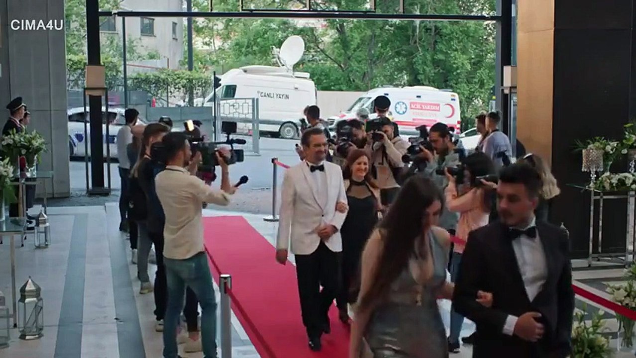 مسلسل فتاة النافذة الموسم الاول الحلقة 30 مدبلج...