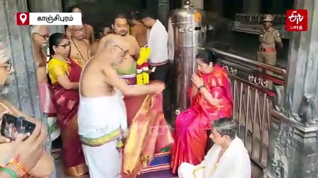 காஞ்சி காமாட்சி அம்மன் கோயிலில் தமிழக ஆளுநர் ஆர்.என் ரவி சாமி தரிசனம்