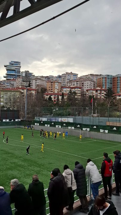 Fenerbahçe Dakika 70'de Golü Buluyor - Beşiktaş v Fenerbahçe - U17 Gelişim Ligi 18. Hafta Erteleme Maçı