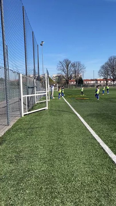 De l’autre côté, la séance d’entraînement des U8/U9 !