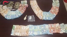 Cirò Marina (RC) - 13 arresti per traffico di droga in operazione "Desert Storm" (25.02.26)