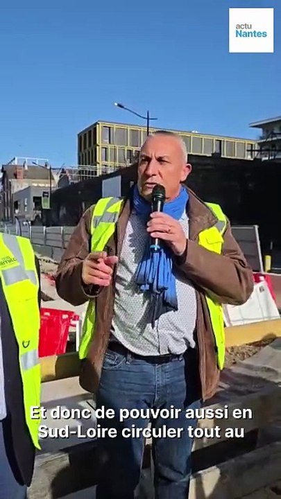 On a assisté à la pose des rails des lignes 6 et 7