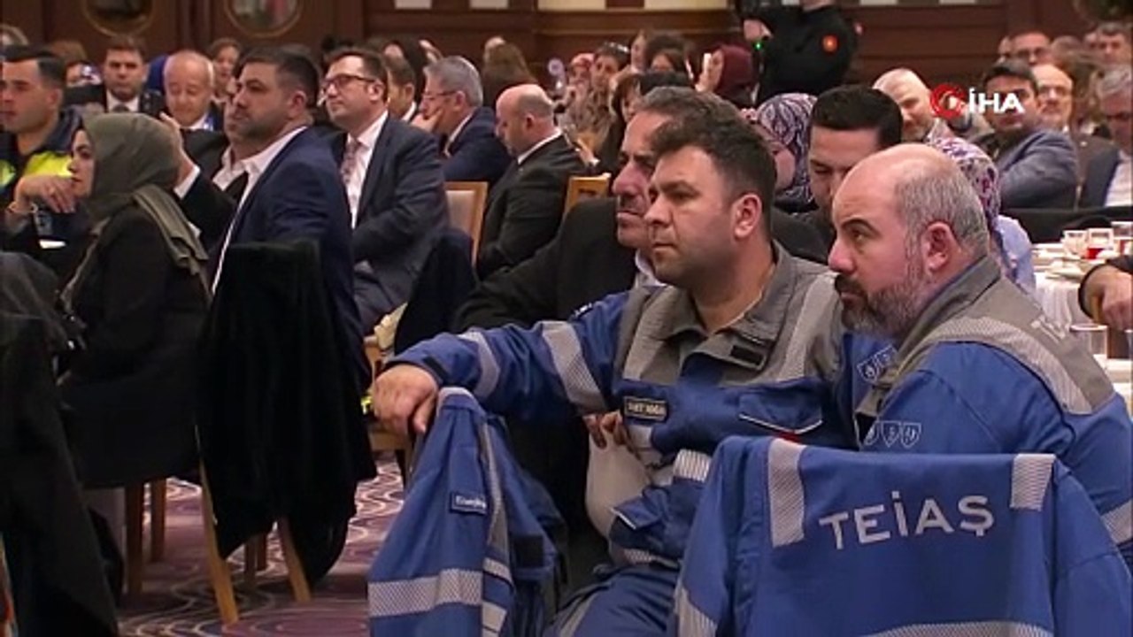 Cumhurbaşkanı Erdoğan: "Müslümanlar olarak bir taraftan 11 ayın sultanı Ramazan-ı Şerif’e erişmenin coşkusunu yaşıyor, diğer taraftan da Gazze’de, Sudan’da ve daha birçok yerde sıkıntı çeken, eziyet gören, bir kuru ekmek, bir tas çorba ile i