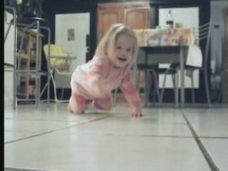 danse d'un bébé de 21 mois